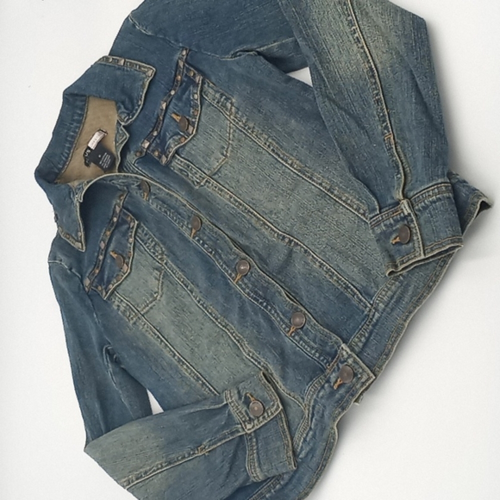 Focus Lifestyle Studded Denim Trucker Jean Jacket Blue 6